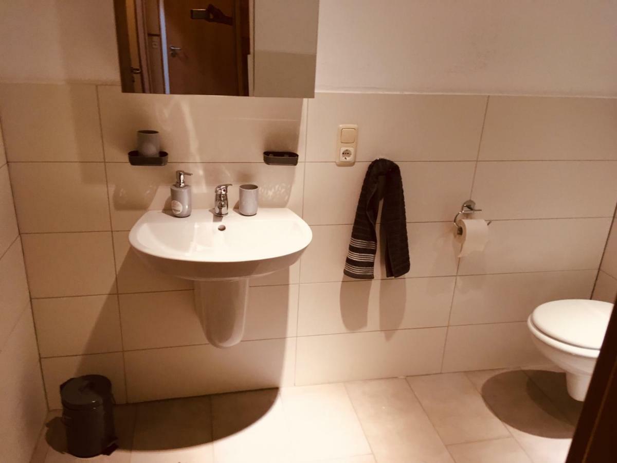 Ferienwohnung Am Nuerburgring/Wintersport Arft Acht Exterior foto